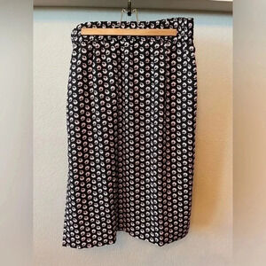 NWT J Crew Floral Pattern Midi Skirt Womens Size Large Black White Side Slit